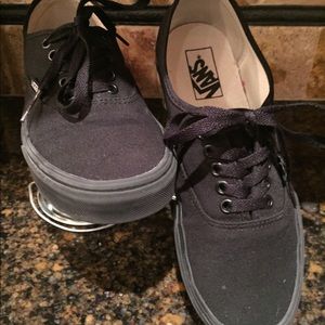 Slightly worn Black Vans Woman size 9